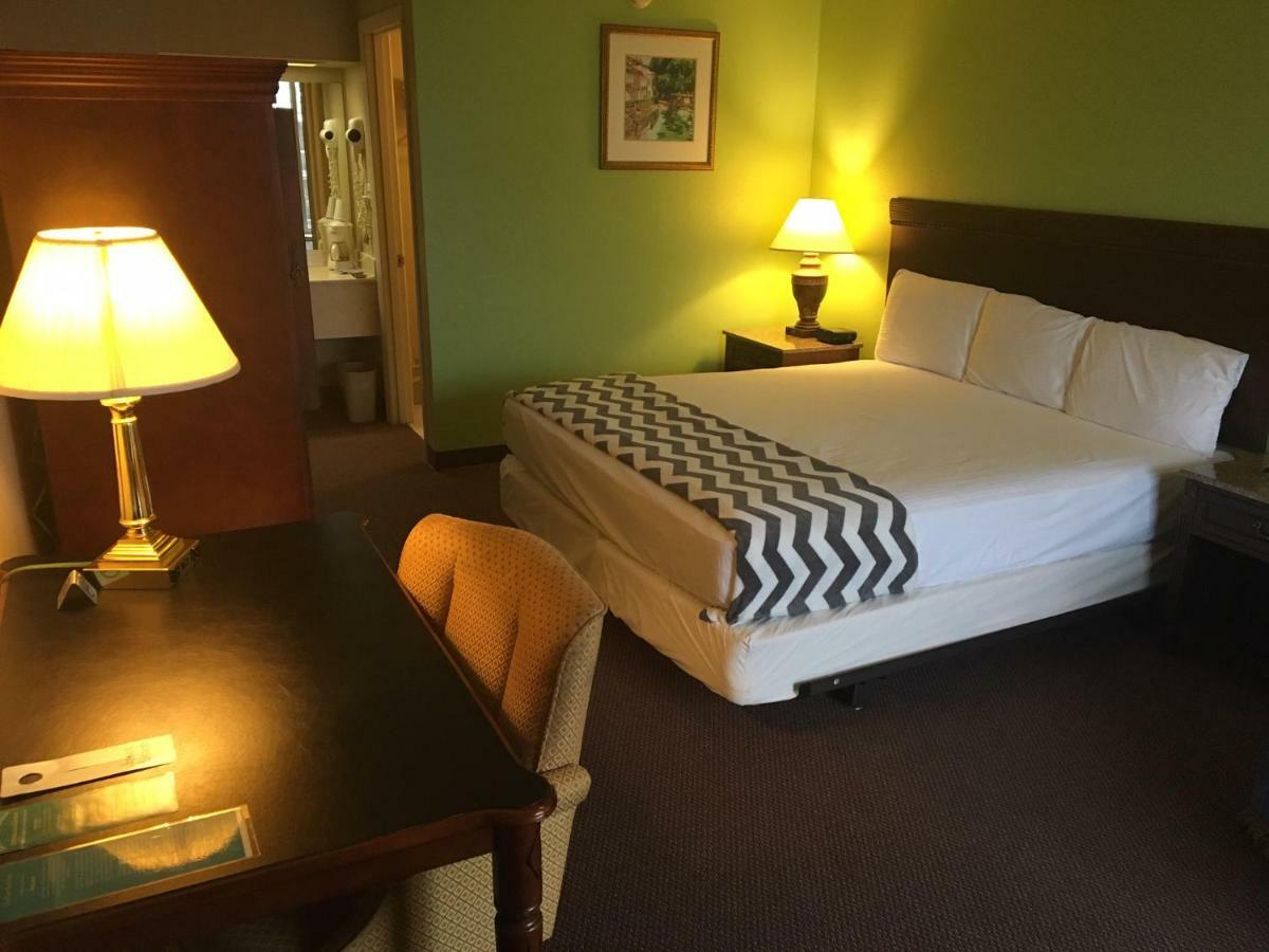 River Rock Hotel Маунтин Хоум Екстериор снимка